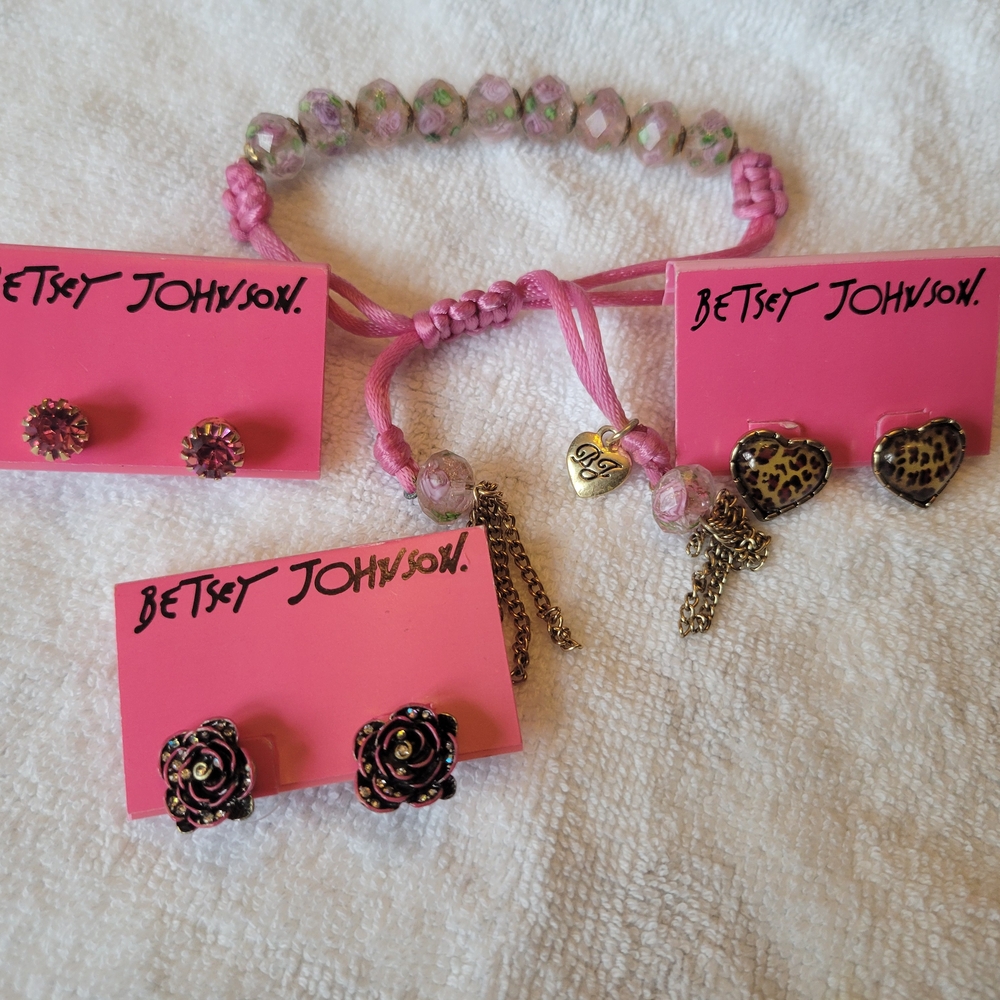 Betsey Johnson Pink and Gold Kids Jewelry Set
